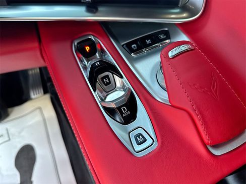 Used 2025 Chevrolet Corvette Stingray Premium Cpe w/ Z51 Performance Package image 23