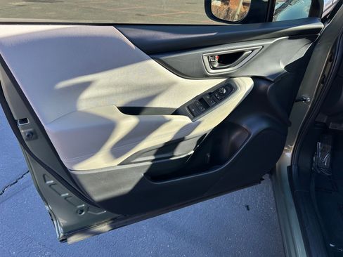 Used 2020 Subaru Forester Base w/ Alloy Wheel Package image 9