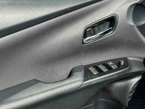 Used 2022 Toyota Prius AWD image 16