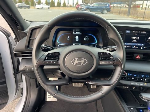 Certified 2025 Hyundai Elantra Sport w/ Cargo Package image 15