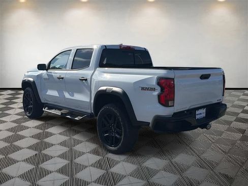 Used 2024 Chevrolet Colorado Trail Boss w/ Advanced Trailering Package AWD/4WD image 7