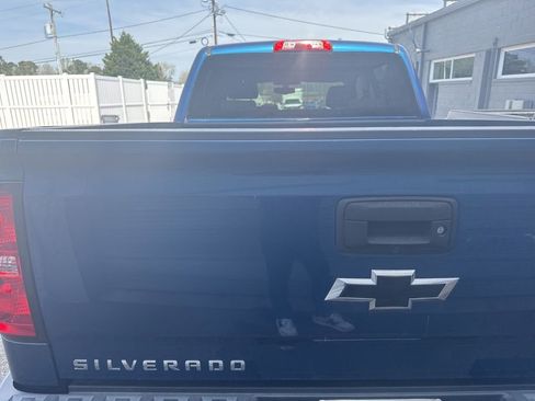 Used 2018 Chevrolet Silverado 1500 LT w/ All Star Edition image 5