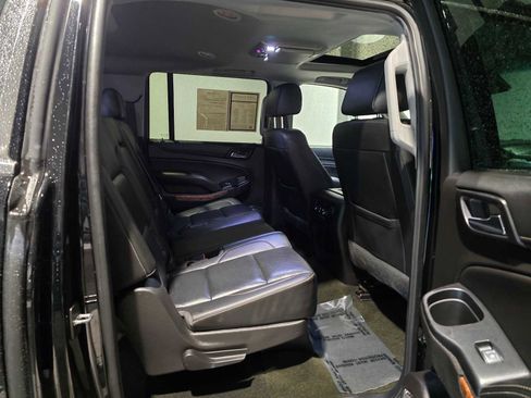 Used 2018 Chevrolet Suburban Premier image 17