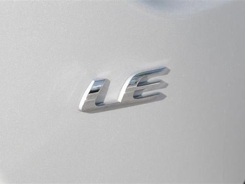 Used 2023 Toyota Corolla LE image 12