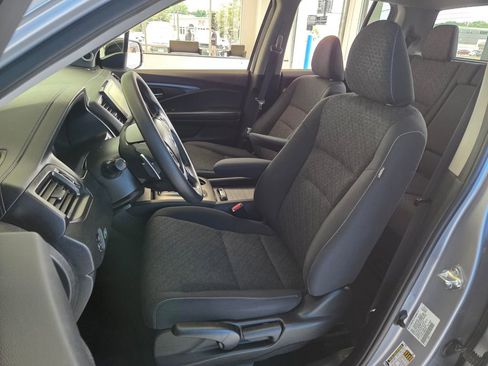 Used 2021 Honda Ridgeline Sport image 16
