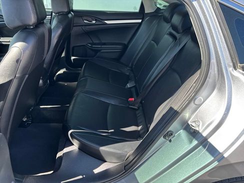 Used 2020 Honda Civic Touring image 14