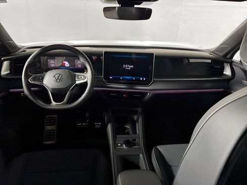 New 2026 Volkswagen Tiguan SE R-Line AWD/4WD image 12