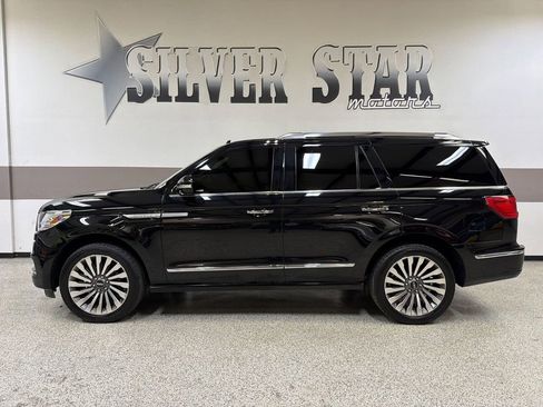 Used 2019 Lincoln Navigator Reserve AWD/4WD image 1