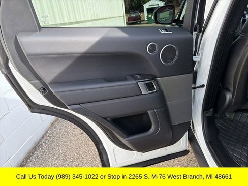 Used 2020 Land Rover Range Rover Sport SE image 32