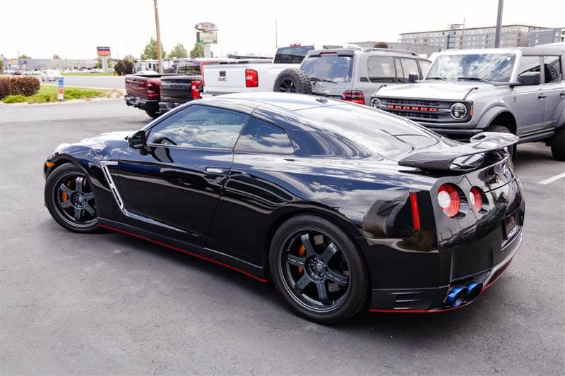 Used 2015 Nissan GT-R Black Edition AWD/4WD image 13