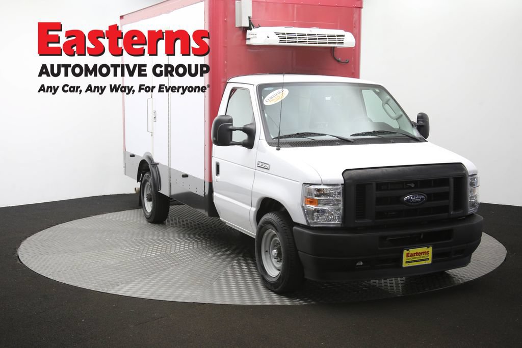 Used 2023 Ford E-350 and Econoline 350 Super Duty w/ Power Windows & Locks Group RWD image 50