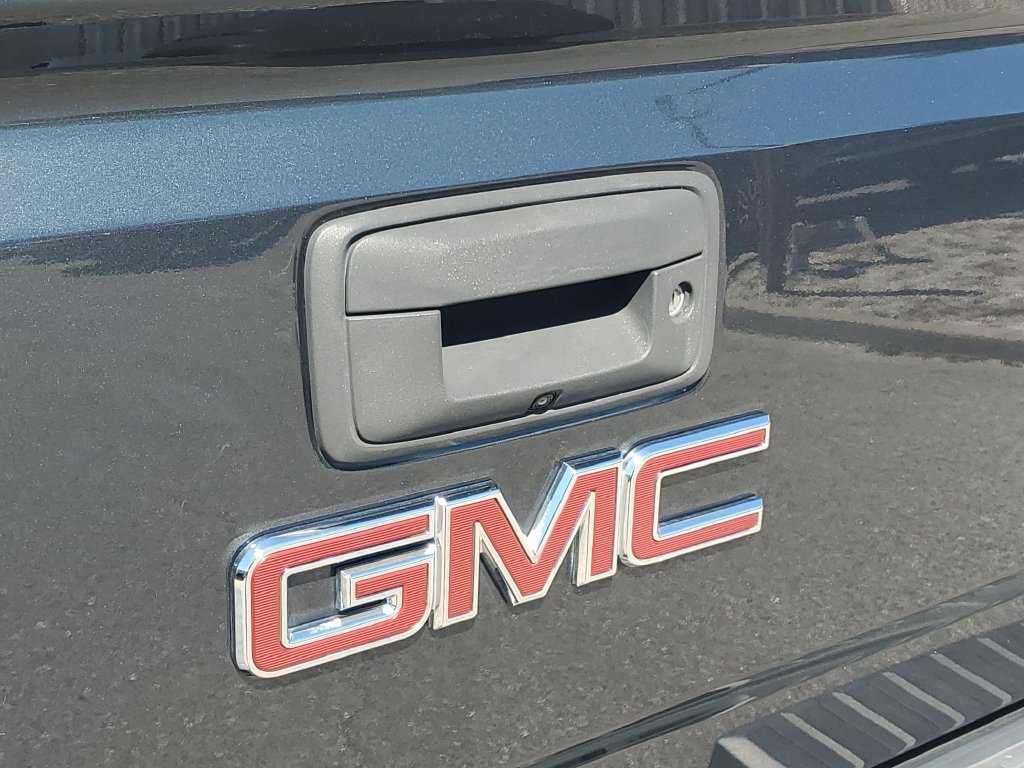 Used 2018 GMC Sierra 1500 SLT w/ SLT Premium Package AWD/4WD image 11