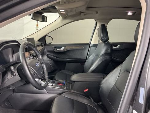 Used 2020 Ford Escape Titanium AWD/4WD image 10