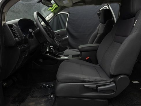 Used 2019 Nissan Frontier SV image 13