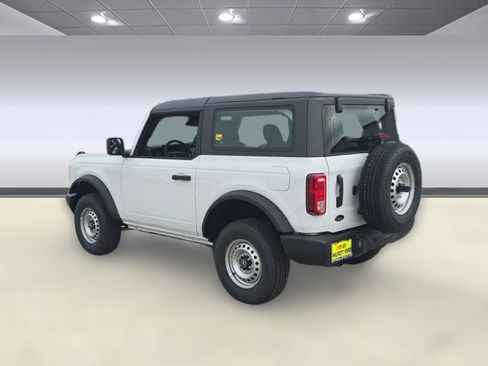New 2025 Ford Bronco 2-Door image 3