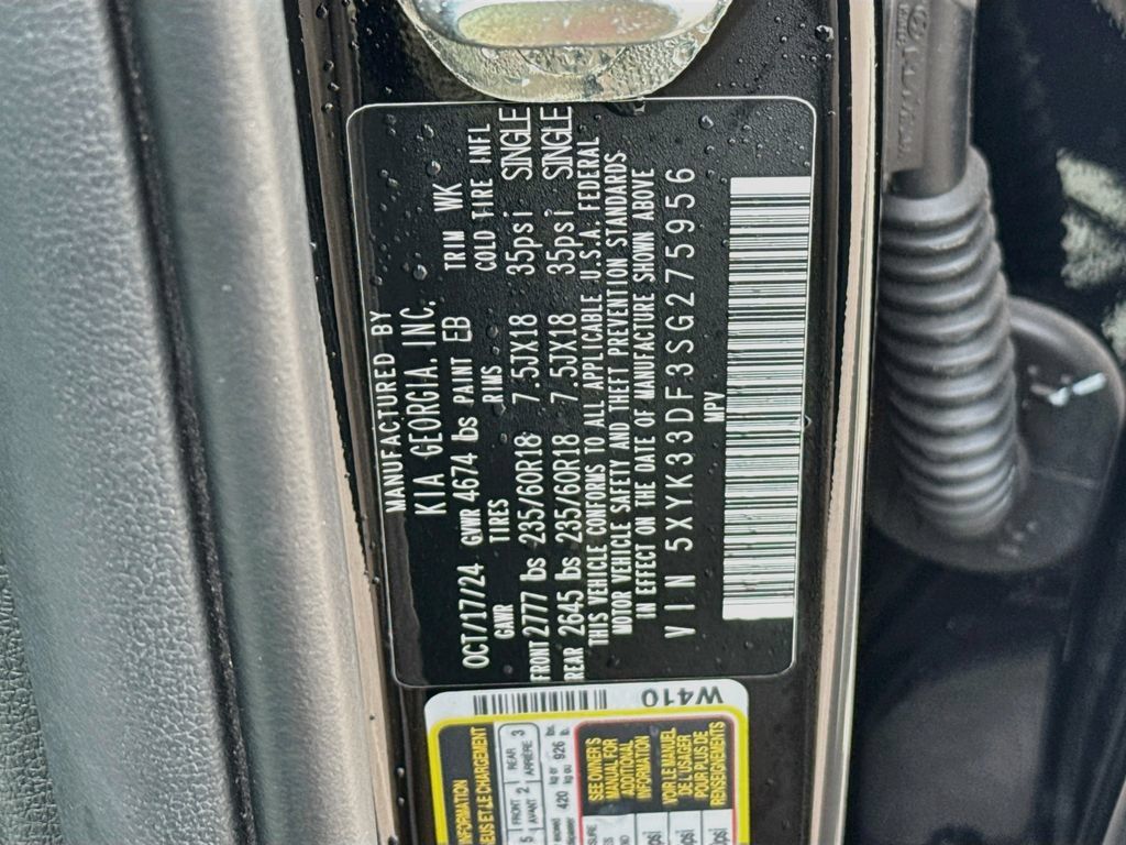 Used 2025 Kia Sportage EX FWD image 30