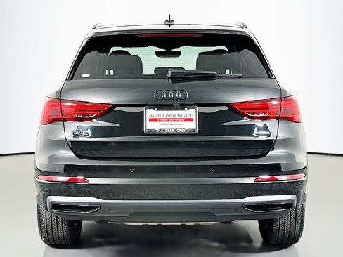 Used 2024 Audi Q3 2.0T Premium w/ Convenience Package AWD/4WD image 3