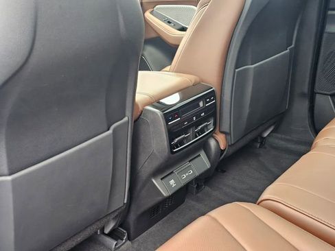 Used 2024 Acura MDX SH-AWD w/ Technology Package image 26