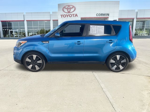 Used 2018 Kia Soul + FWD image 2