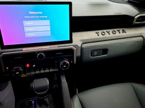 Certified 2025 Toyota Tacoma 4x4 Double Cab Hybrid image 40