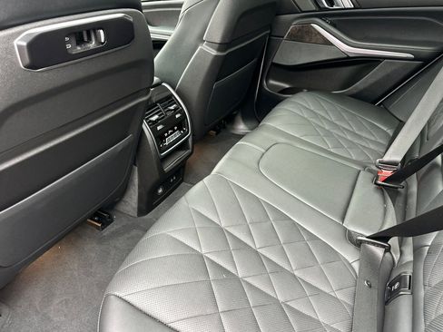 Used 2025 BMW X5 sDrive40i RWD image 12