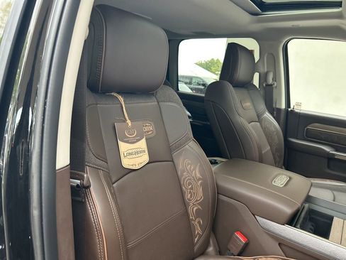 Used 2025 RAM 2500 Limited AWD/4WD image 27