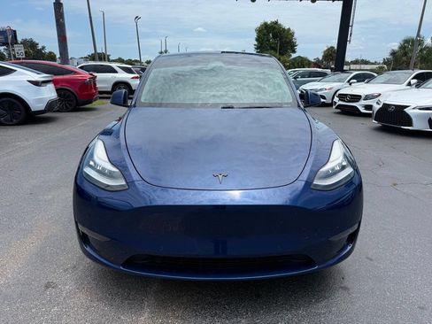 Used 2021 Tesla Model Y Long Range AWD/4WD image 2