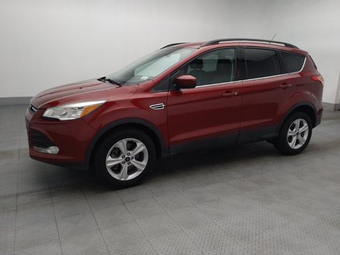 Used 2015 Ford Escape SE w/ Equipment Group 201A AWD/4WD image 2
