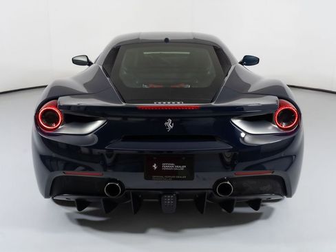Used 2017 Ferrari 488 GTB RWD image 16