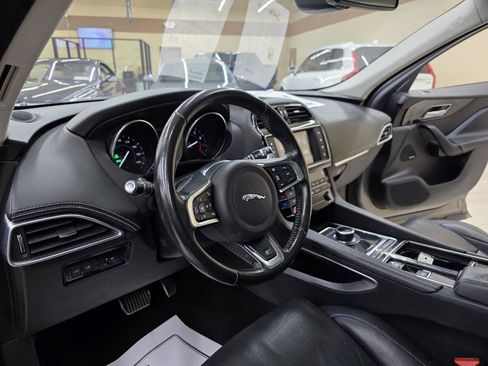 Used 2018 Jaguar F-PACE R-Sport AWD/4WD image 20