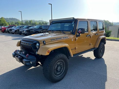 Used 2014 Jeep Wrangler Unlimited Rubicon AWD/4WD image 1