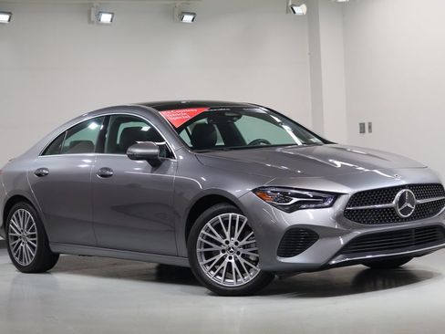 Certified 2025 Mercedes-Benz CLA 250 4MATIC image 9