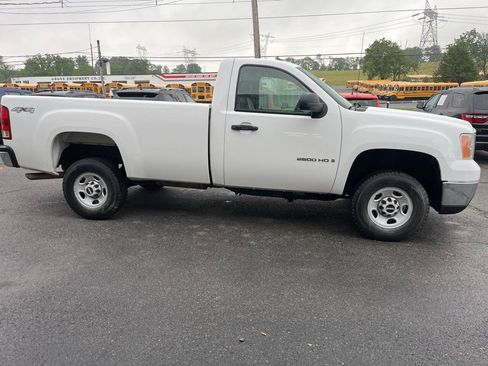 Used 2008 GMC Sierra 2500 W/T AWD/4WD image 5