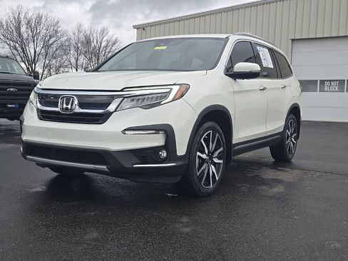 Used 2019 Honda Pilot Touring image 3