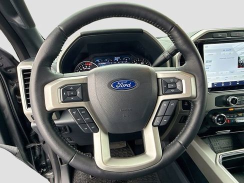 Certified 2022 Ford F250 Lariat w/ Lariat Ultimate Package image 13