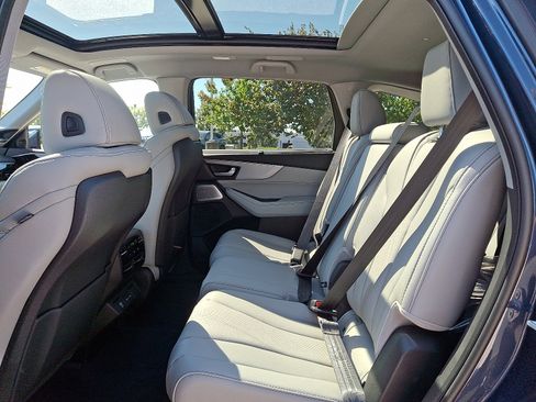 Certified 2026 Acura MDX w/ Technology Package image 6