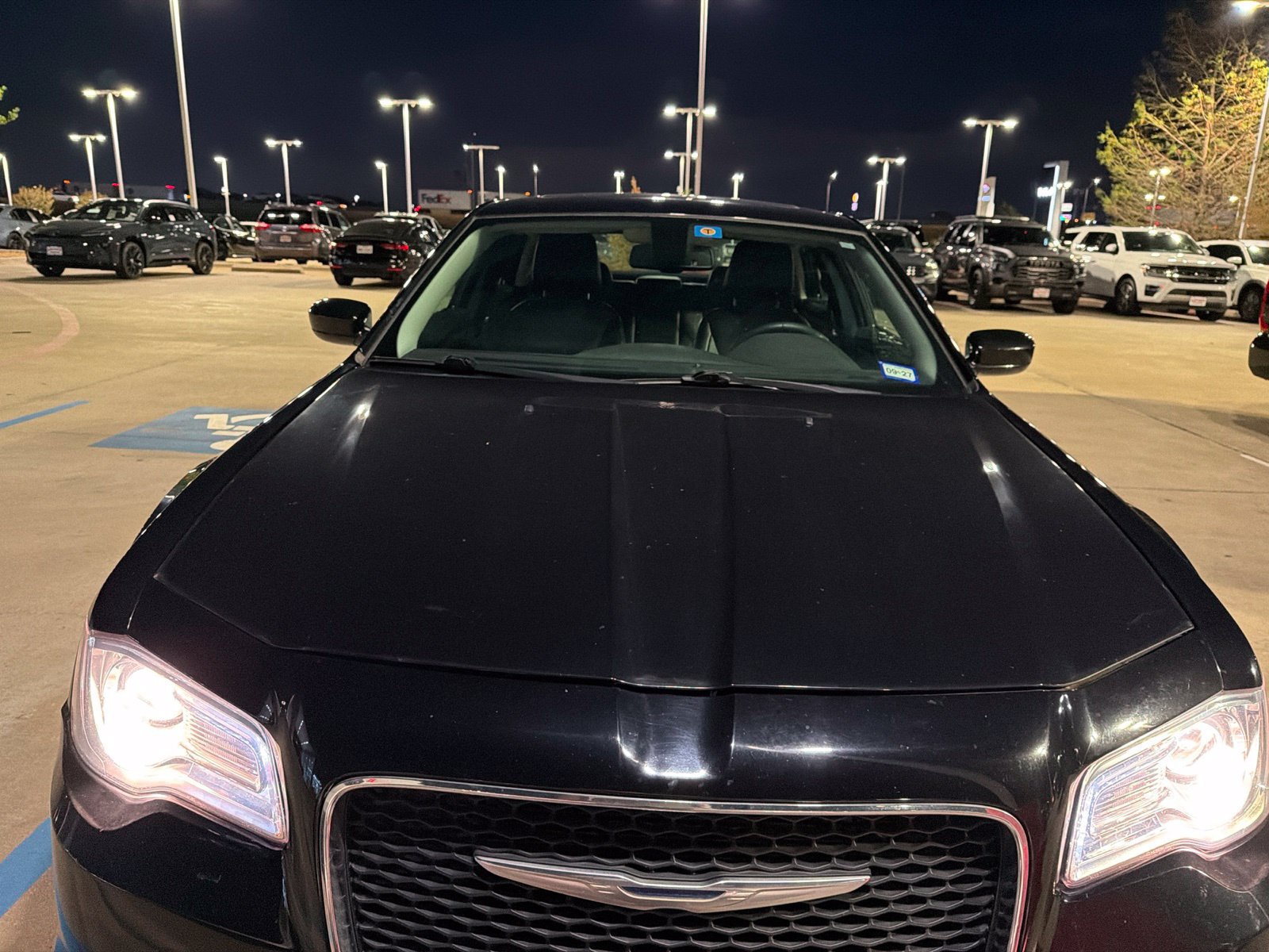 Used 2018 Chrysler 300 Touring L RWD image 22