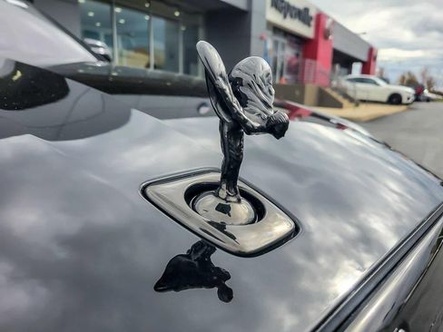 Used 2023 Rolls-Royce Ghost Black Badge w/ Black Badge Ghost Package image 6