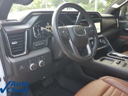 Used 2024 GMC Sierra 2500 Denali Ultimate w/ Max Trailering Package AWD/4WD image 19