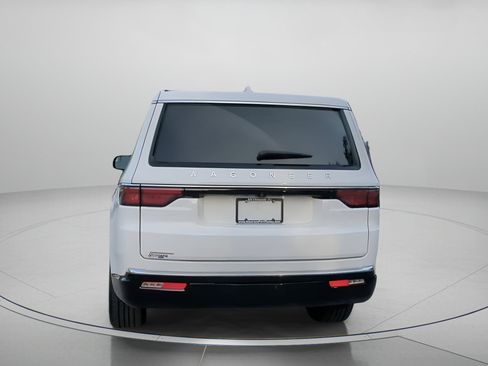 Used 2023 Jeep Wagoneer 4WD w/ Premium Group I image 23