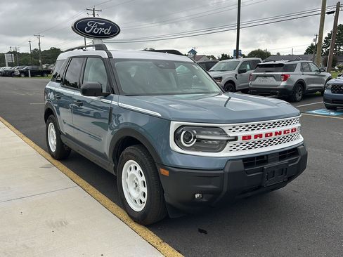 Used 2025 Ford Bronco Sport Heritage w/ Convenience Package AWD/4WD image 3