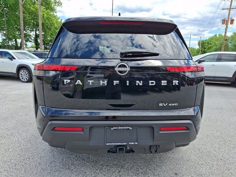 Used 2024 Nissan Pathfinder SV w/ SV Premium Package AWD/4WD image 7