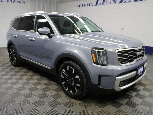 Used 2024 Kia Telluride SX w/ Towing Package AWD/4WD image 3