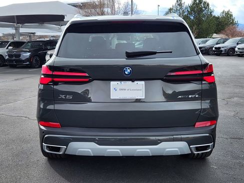 New 2026 BMW X5 xDrive50e w/ Climate Comfort Package AWD/4WD image 4