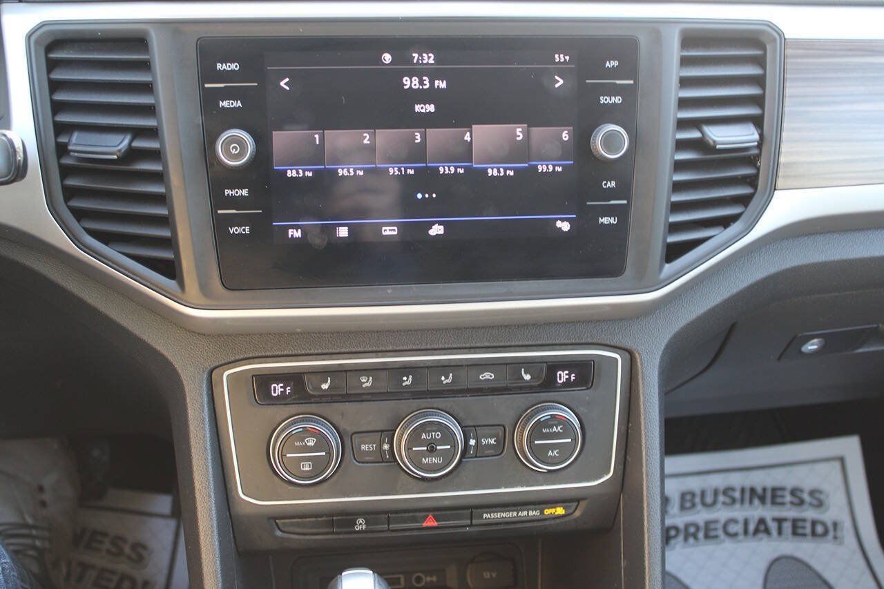Used 2021 Volkswagen Atlas SE w/ Towing Package FWD image 19