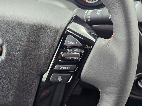 Used 2025 Nissan Frontier PRO-4X w/ Pro Premium Package image 32