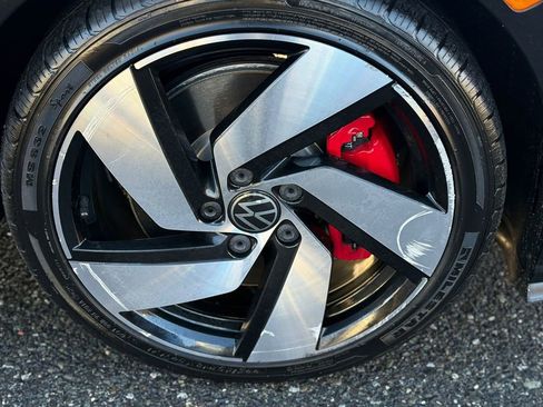 Used 2024 Volkswagen GTI S image 9