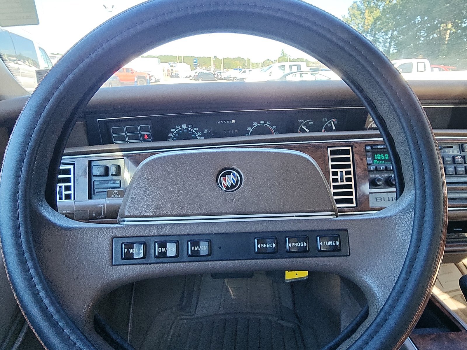 Used 1992 Buick Regal Limited FWD image 12