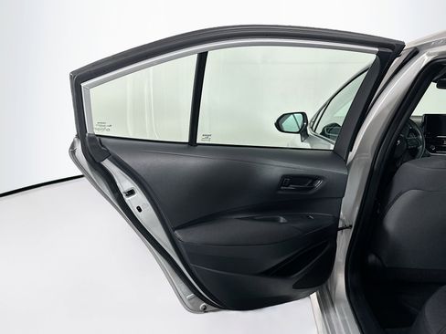 Used 2025 Toyota Corolla LE image 25