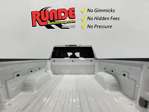 Used 2023 Chevrolet Silverado 1500 Custom AWD/4WD image 16